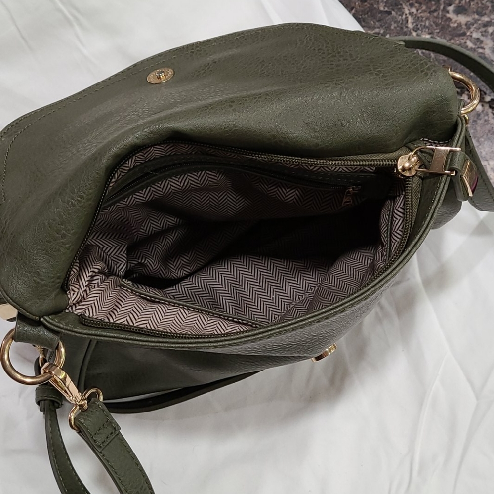 Purse - Picture 2 of 3